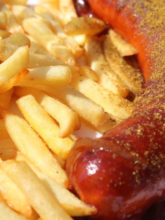 Rezept Foto von der Currywurst Sauce ohne Ketchup mit den eigenen Tomaten aus dem Garten.